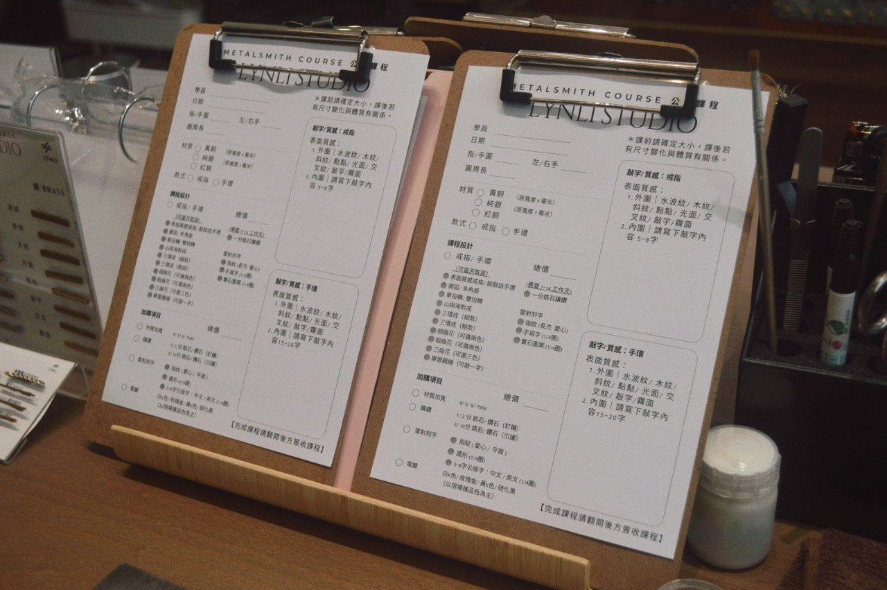 会員制と予約制があり、長期受講者には特典があります。