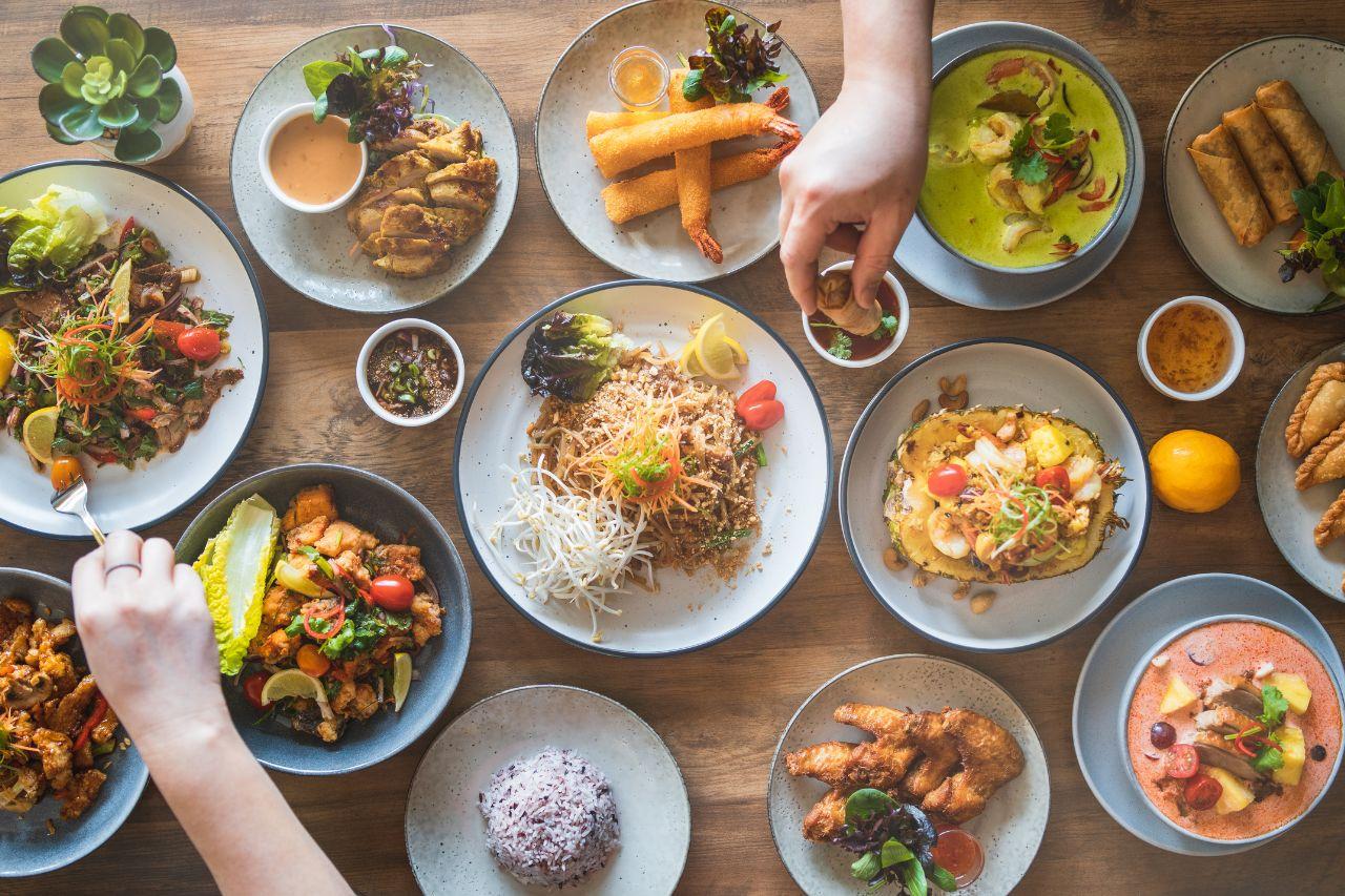 이란 국제 어린이 놀이 축제 주변 맛집