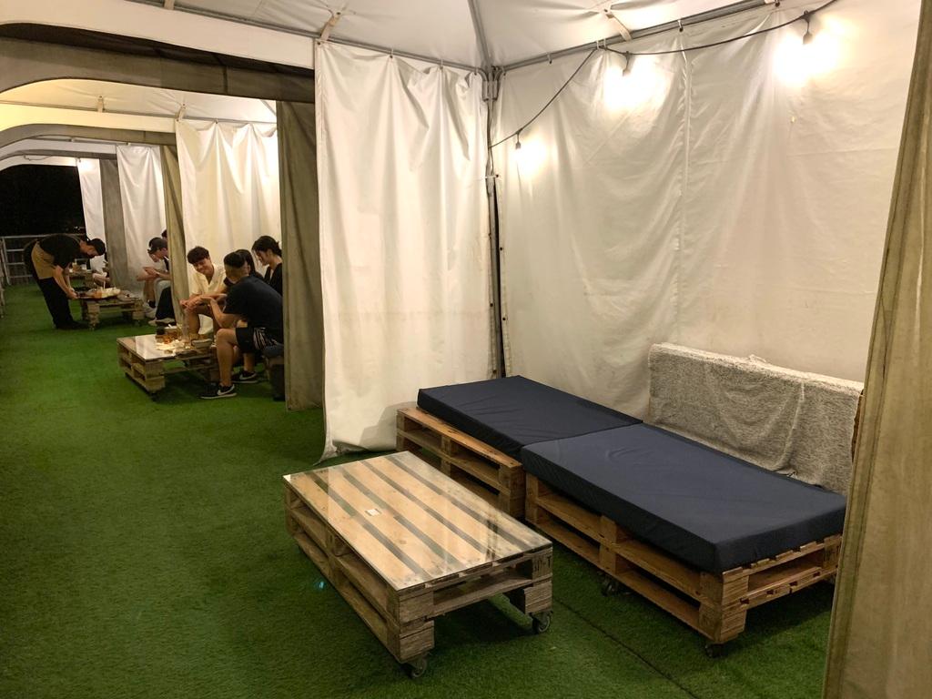 台北深夜咖啡廳 生活在他方 01