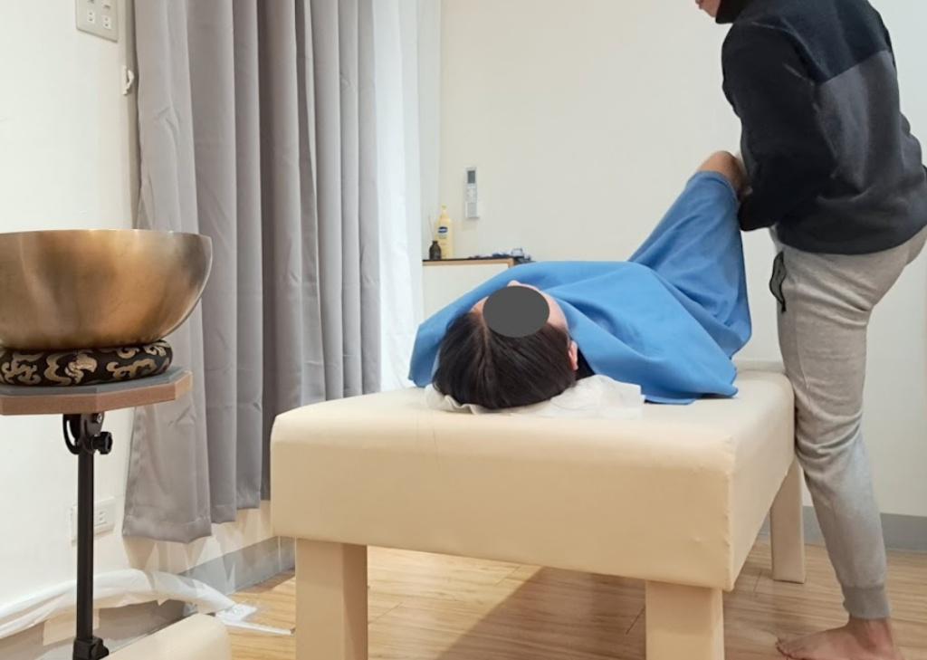 汐止按摩推薦-分裂文-原萃平衡工作室