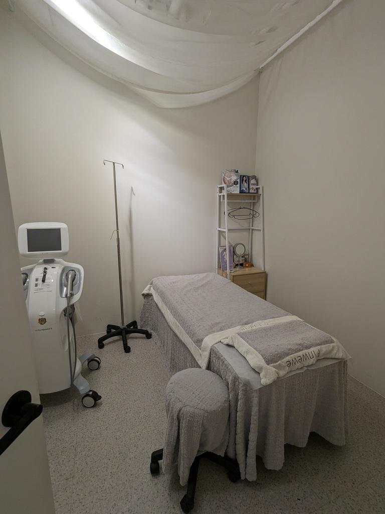 Pin Wei Wei Health & Aesthetics Clinic