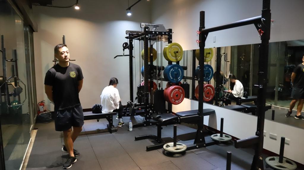 Choose between two convenient locations for your workout.