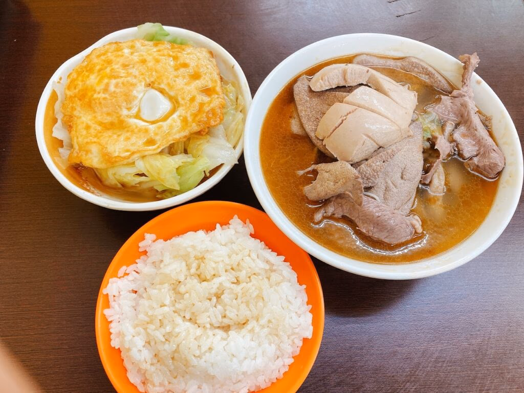 桃園 24 小時餐廳推薦 萬華麻油雞