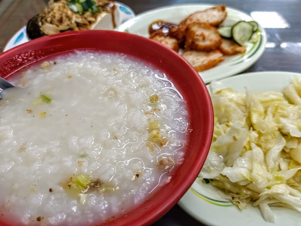 桃園 24 小時餐廳推薦 阿秋鹹粥