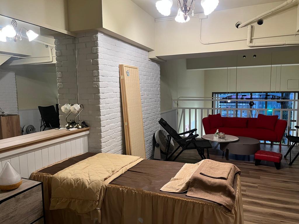 台中臉部撥筋 得美 Demie Studio 精明店 02