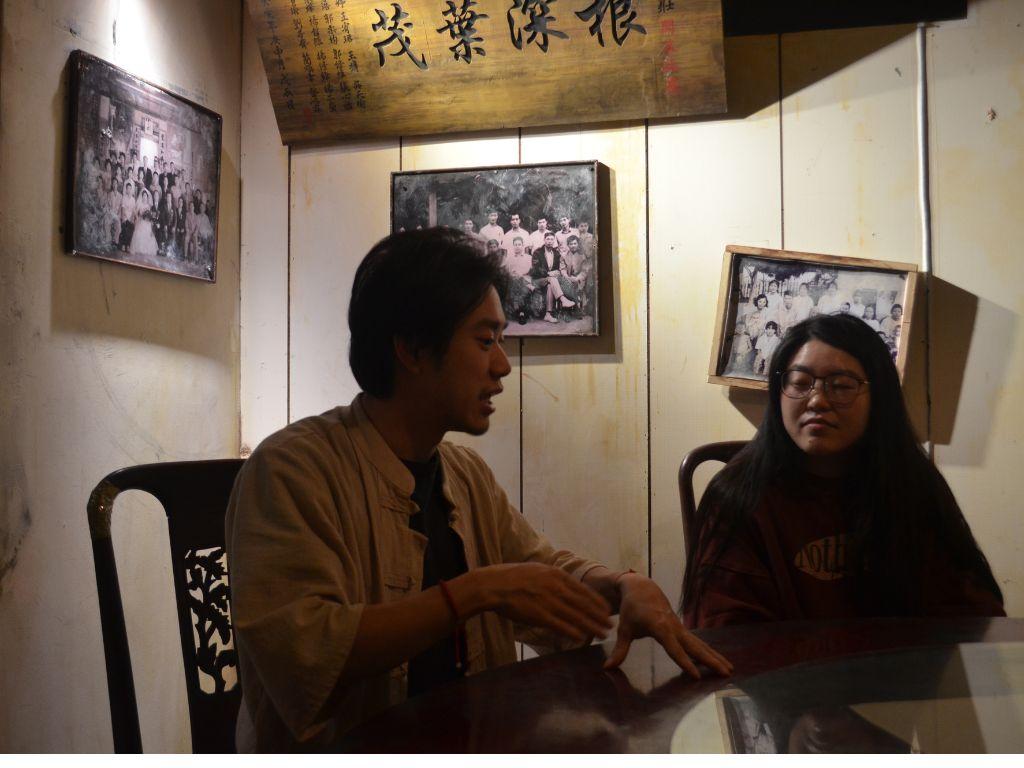 演員即興互動,讓每場遊戲獨一無二