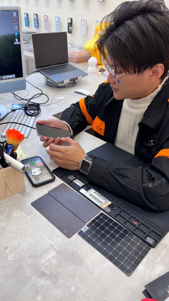 その場で直接診断、スマホのデータも安心