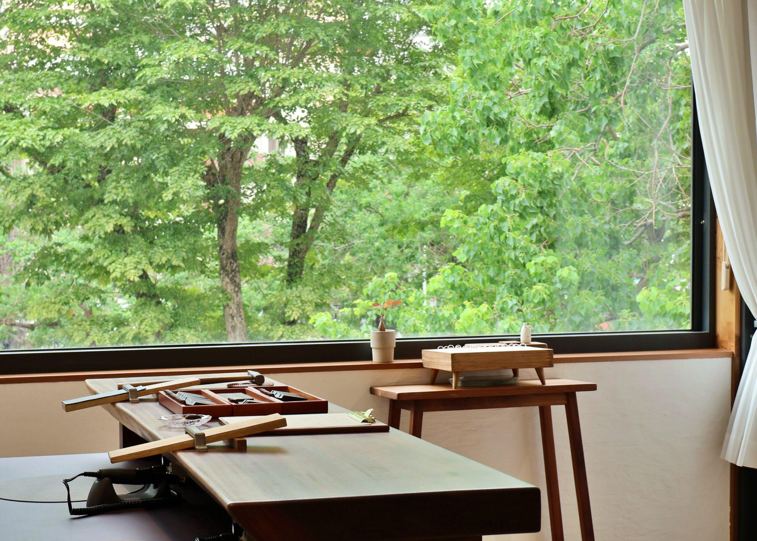 The warm, wood-filled Japanese-style space exudes the artisan's touch in every detail.