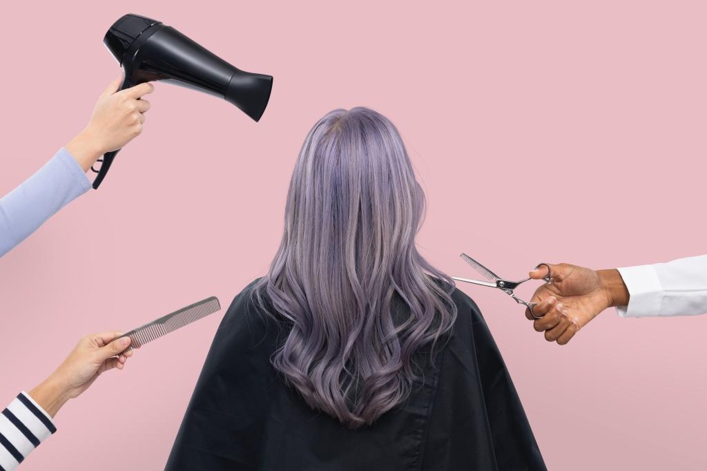 ヘアカラー後のケアガイド|カラーリング後、いつからシャンプーできる?色持ちを良くする7つの注意点