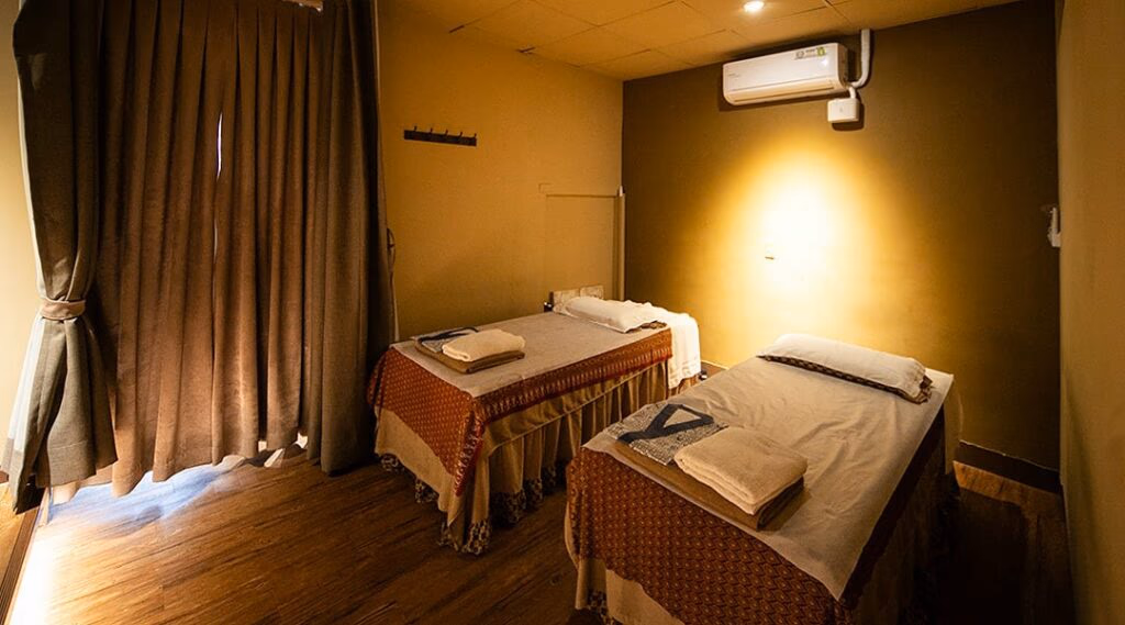 南港按摩推薦 禾康泰式 SPA