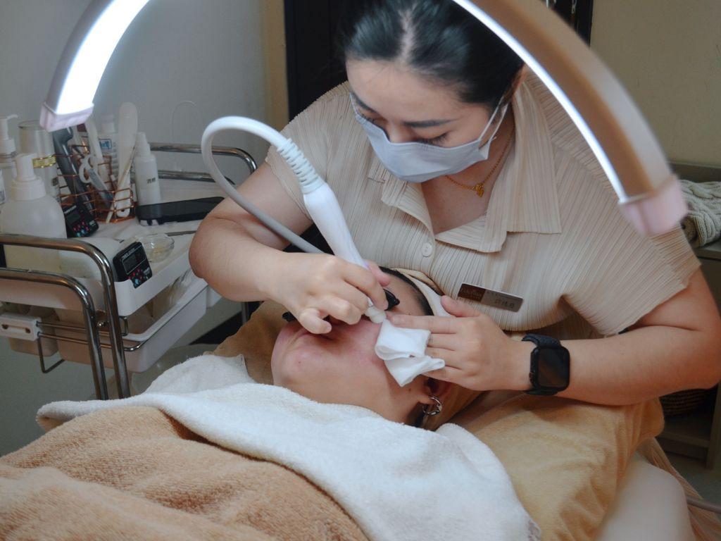 Facials