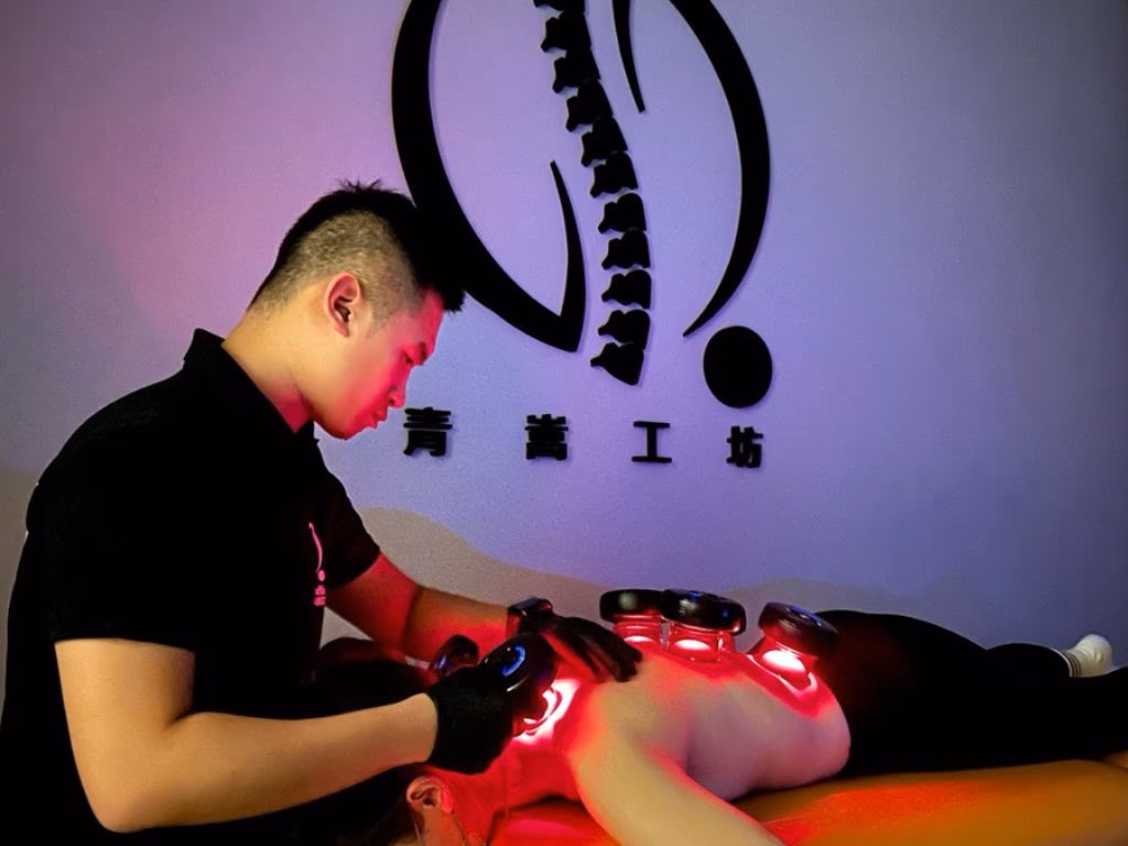 拔罐放鬆搭配專業整復,深層解除緊繃