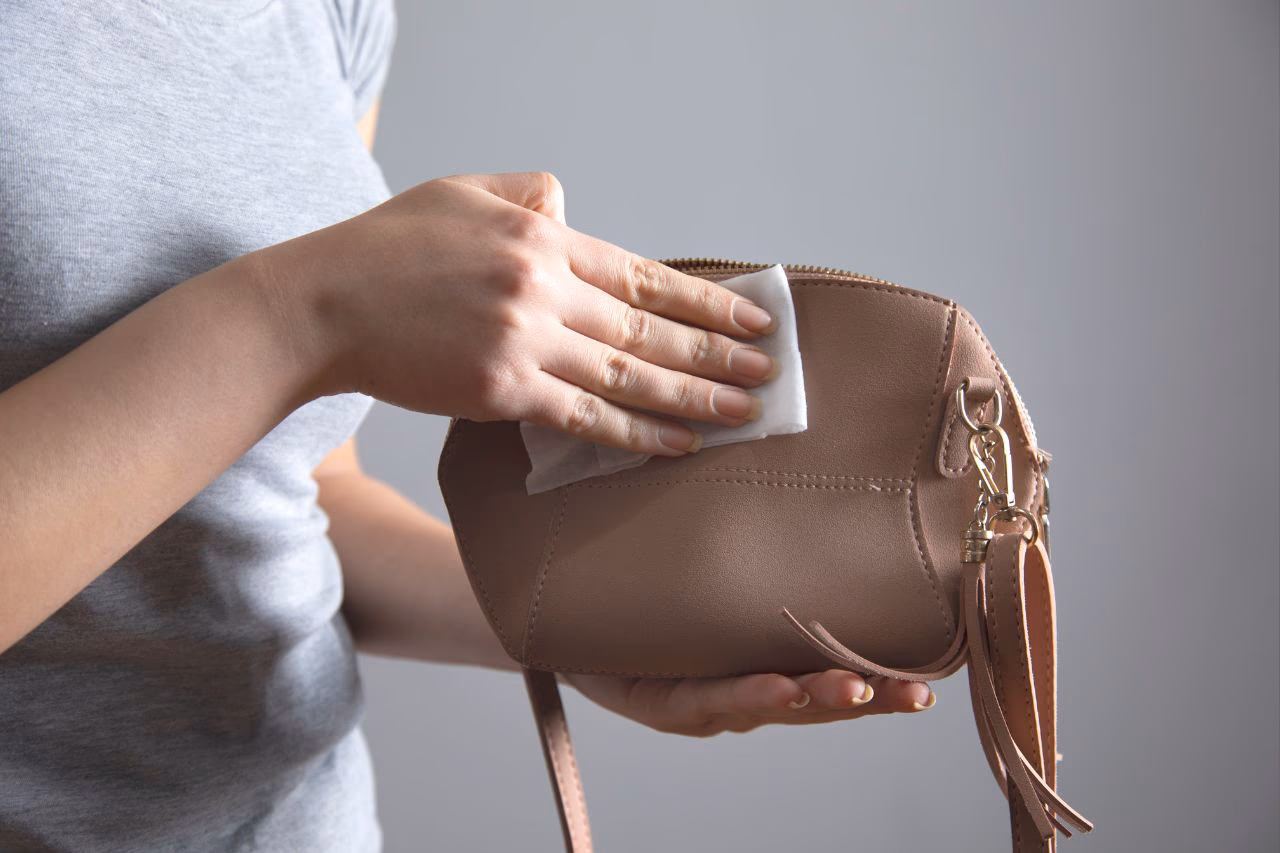 How to care for a leather bag