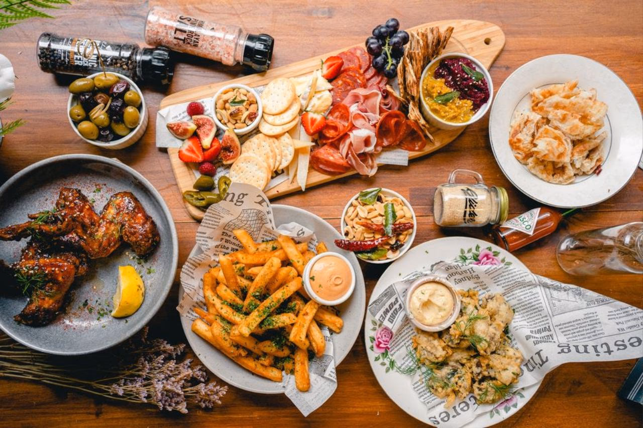 Bistro Dining