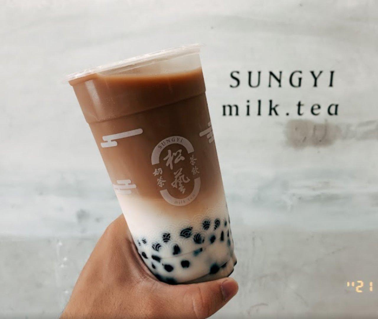Stop 5|Yancheng Milk Tea Street: The Old City's Bubble Tea Battleground