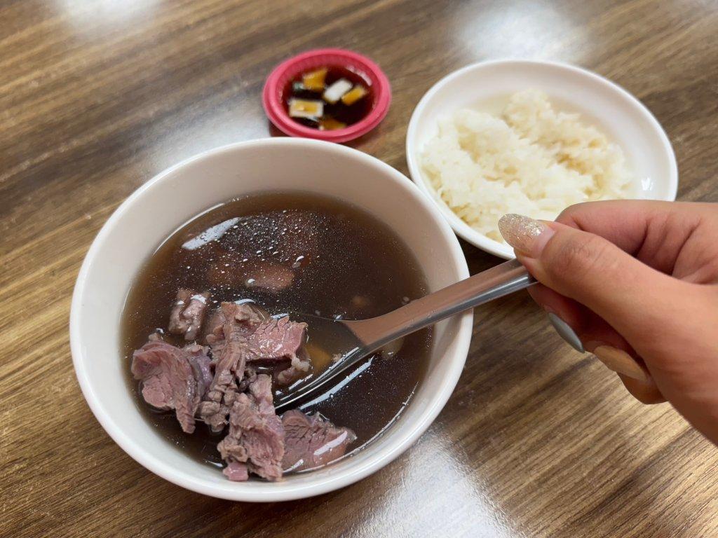 台南牛肉湯推薦 鴻牛牛肉湯(東寧店)3