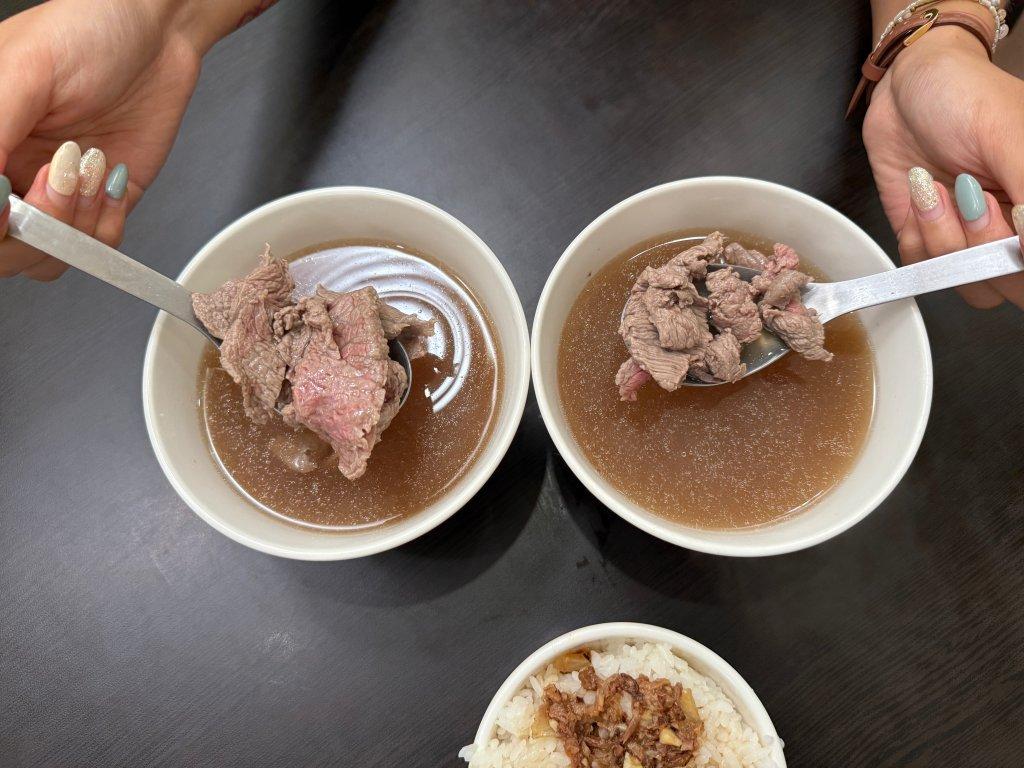 台南牛肉湯_民族路牛肉湯 1