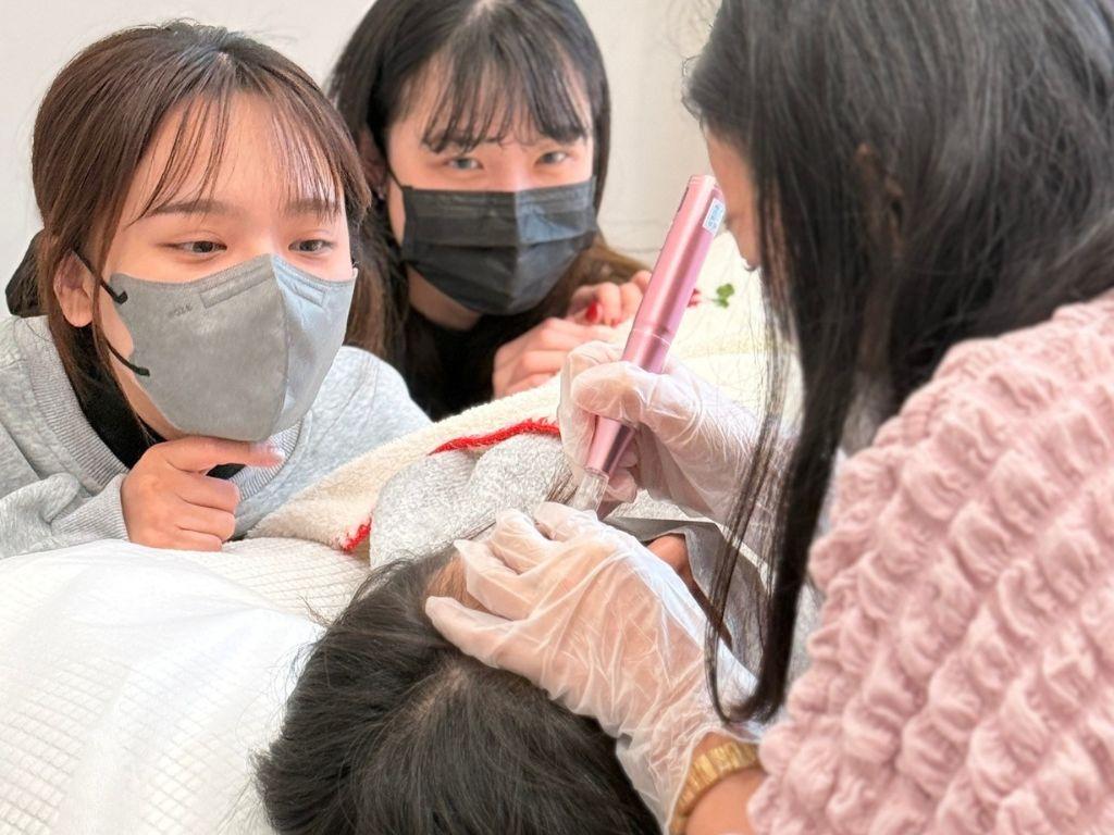 처진 속눈썹을 위한 맞춤형 펌 솔루션