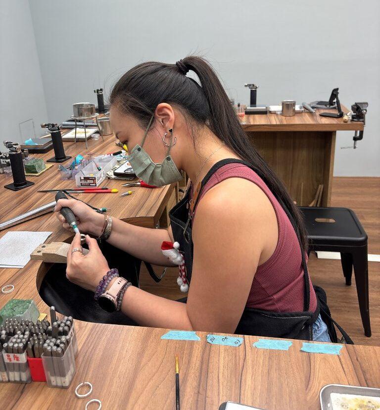 One-Year Warranty + Lifetime Maintenance: Your Complete Guide to Jewelry After-Sales Service