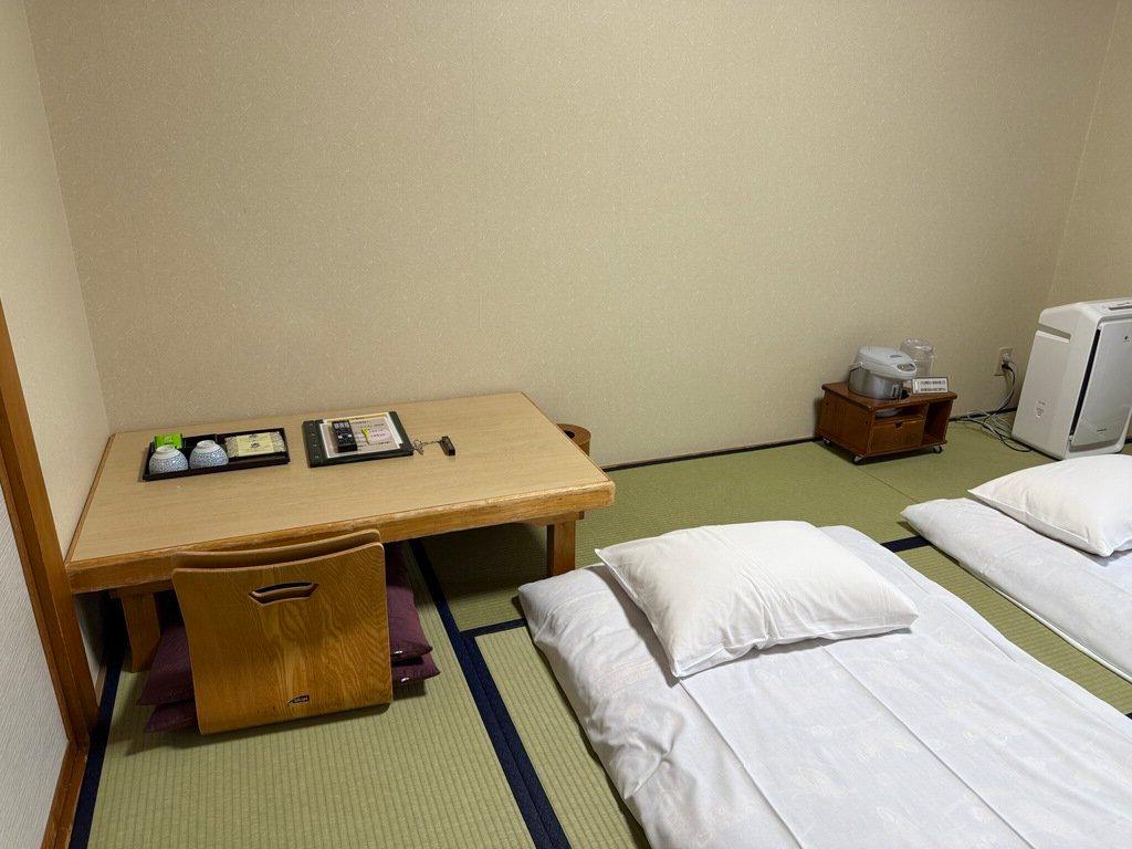 ๆฑไบฌ่ฟ้ 4 ้ไธๆณไบ้ฃ่ฉๆฏ_็ณๆ ใฆใณใฐใใซใใน Hatsukaishi Onsen Ishiuchi Yungparunas_2026-01-08_2