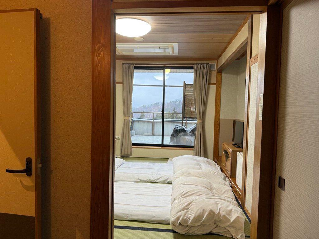 ๆฑไบฌ่ฟ้ 4 ้ไธๆณไบ้ฃ่ฉๆฏ_็ณๆ ใฆใณใฐใใซใใน Hatsukaishi Onsen Ishiuchi Yungparunas_2026-01-08_3