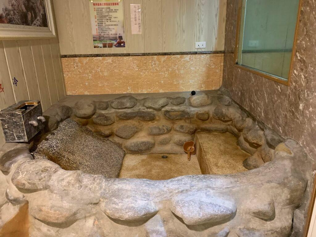 苗栗情侶湯屋推薦 山城山莊溫泉旅館
