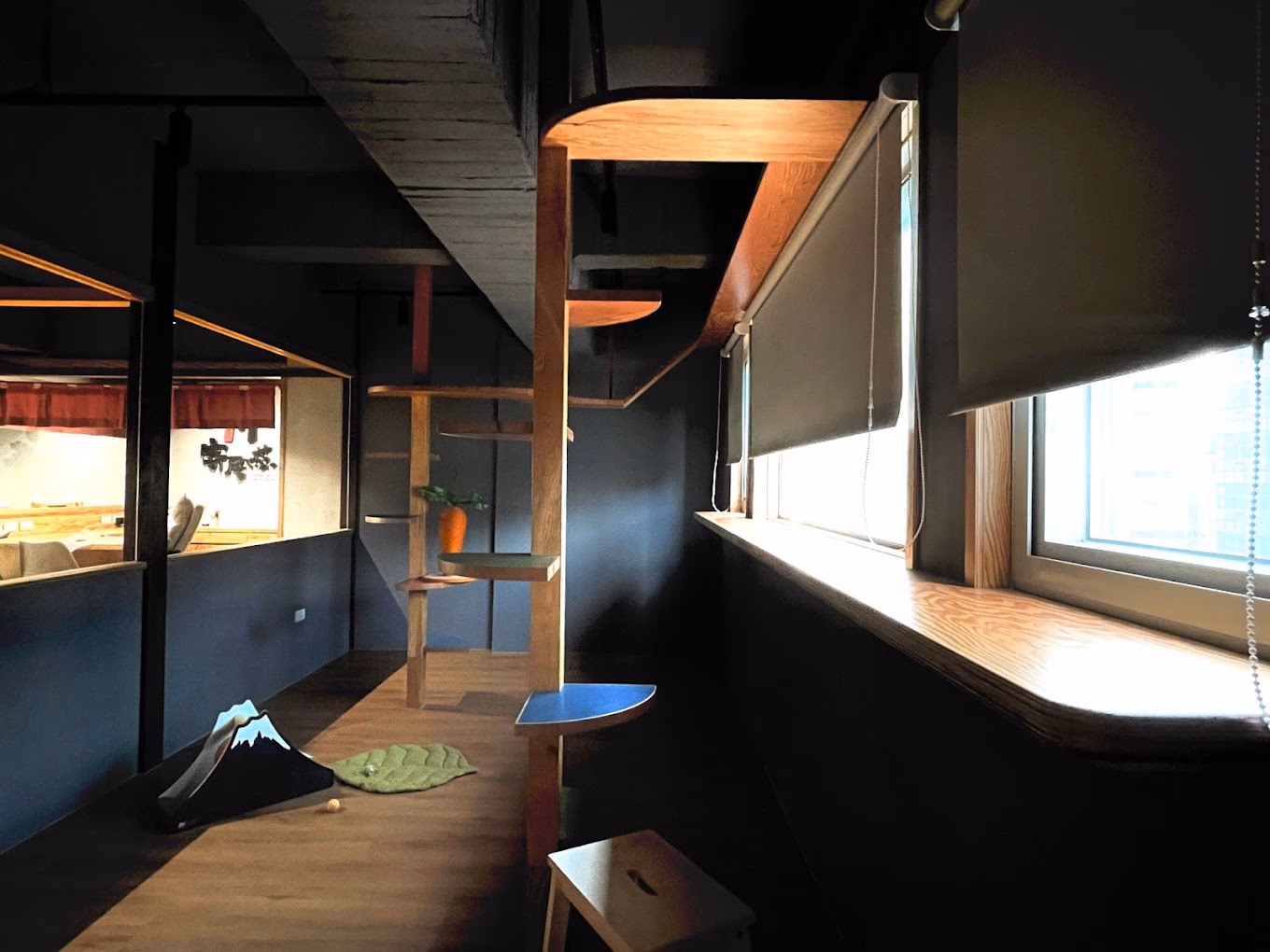 Diverse room types, with fun private and public spaces