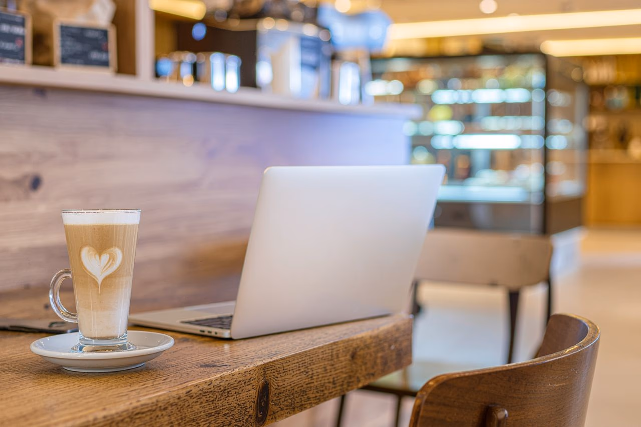 Tokyo's Best Cafes for Digital Nomads|Stay All Day with Wi-Fi and Power Outlets! 6 Top Picks