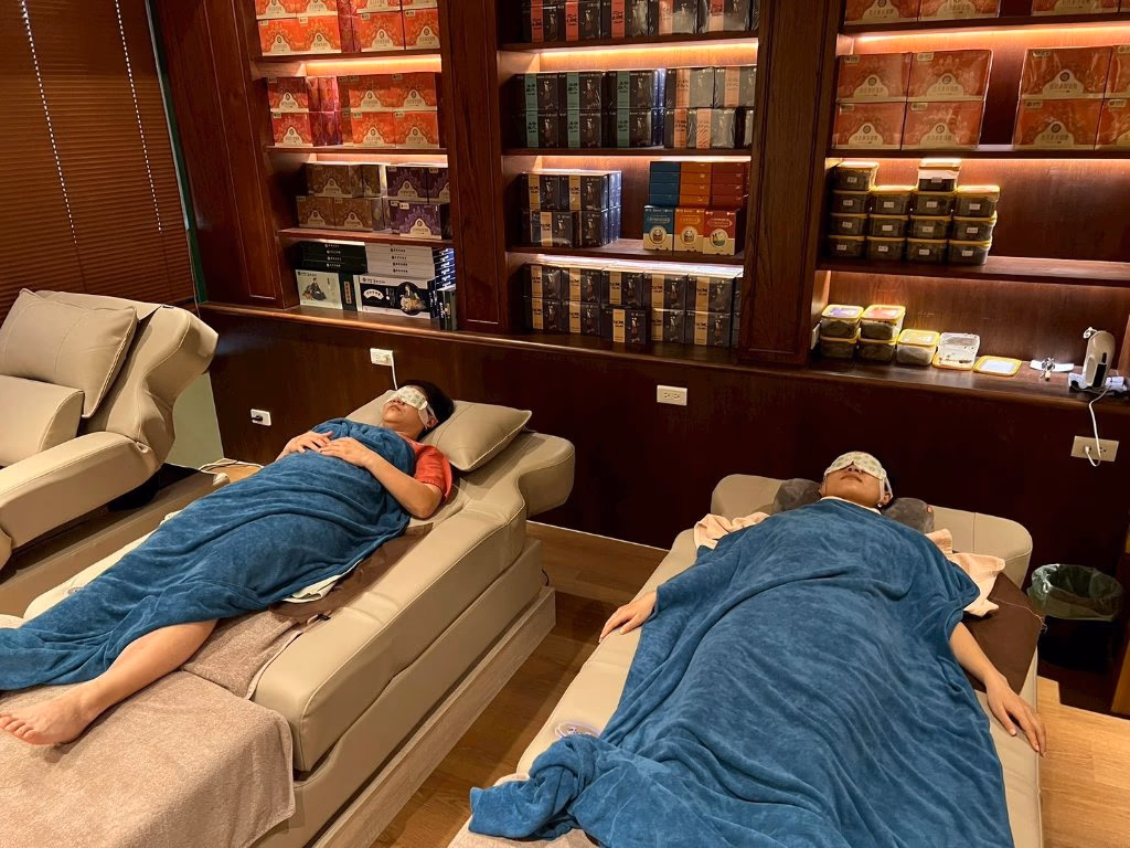 熱灸結合多種中藥材,將藥效緩慢引入身體