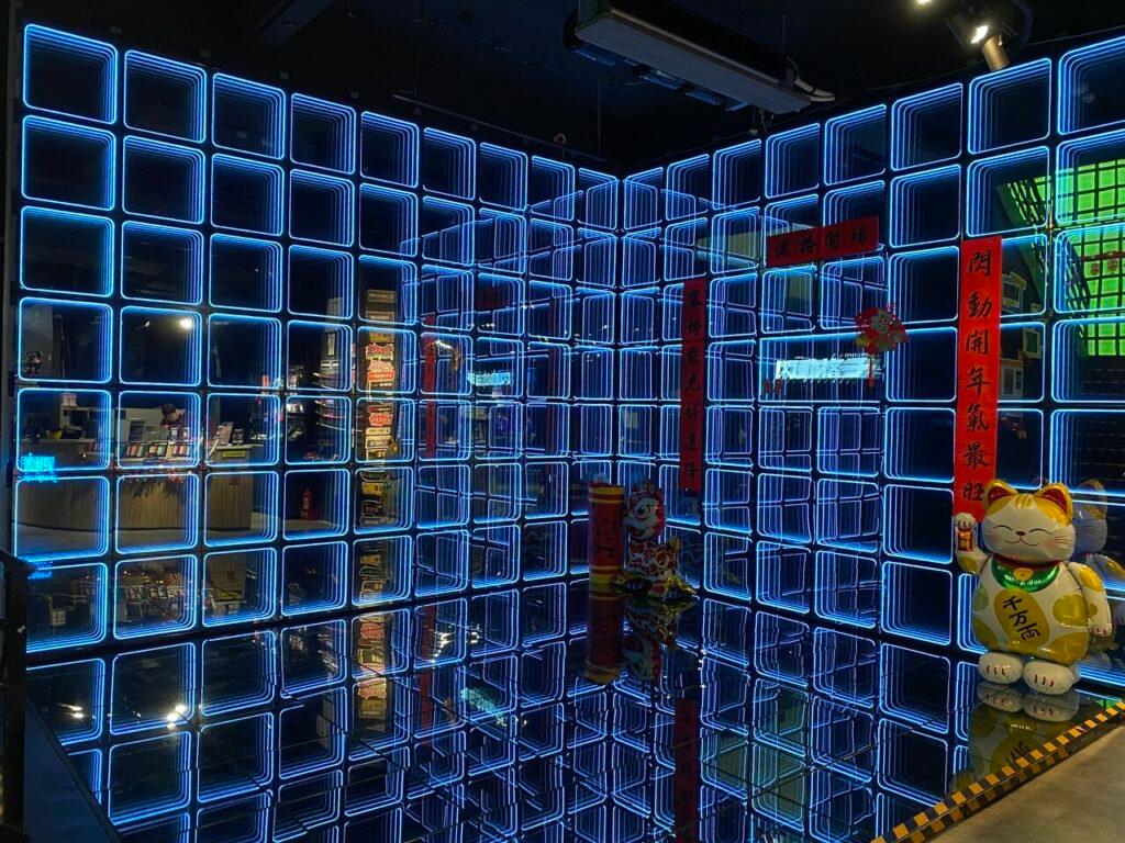 台中室內遊樂場_CyberCube閃動格子_2026-02-27_0