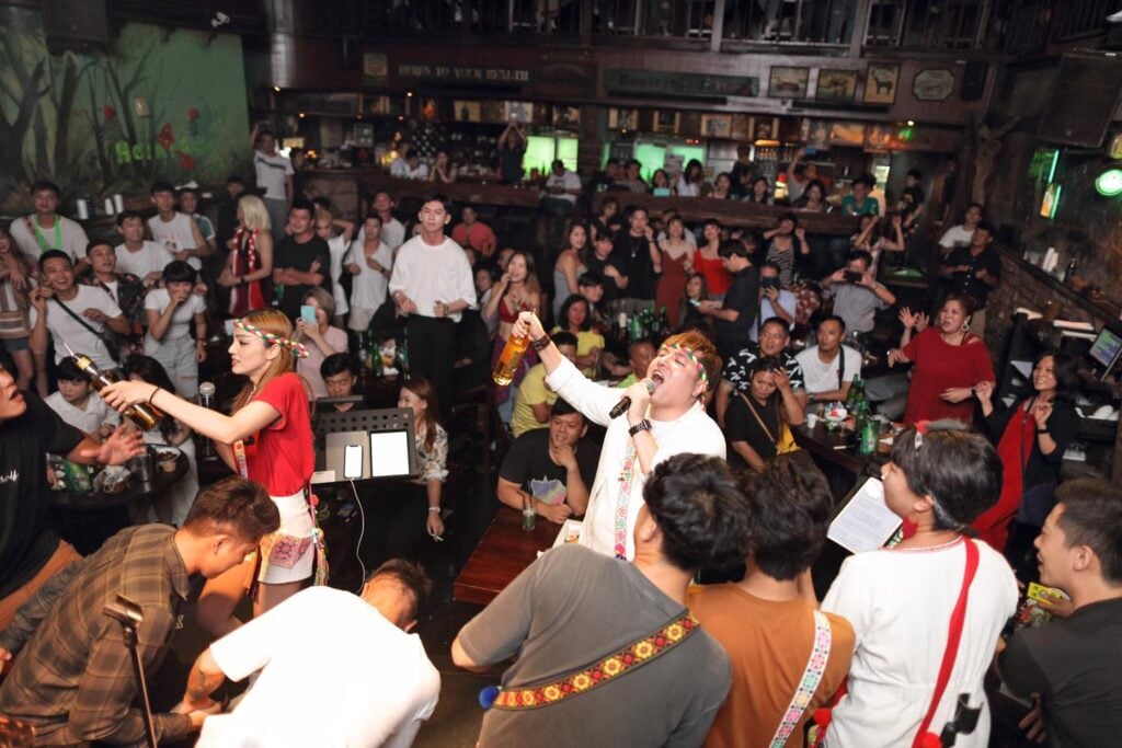 台中音樂酒吧 辛巴音樂餐廳2
