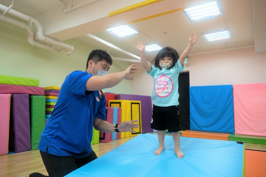 【台中兒童體操推薦】感統訓練玩出好體力！6 間台中幼兒體適能教室評比