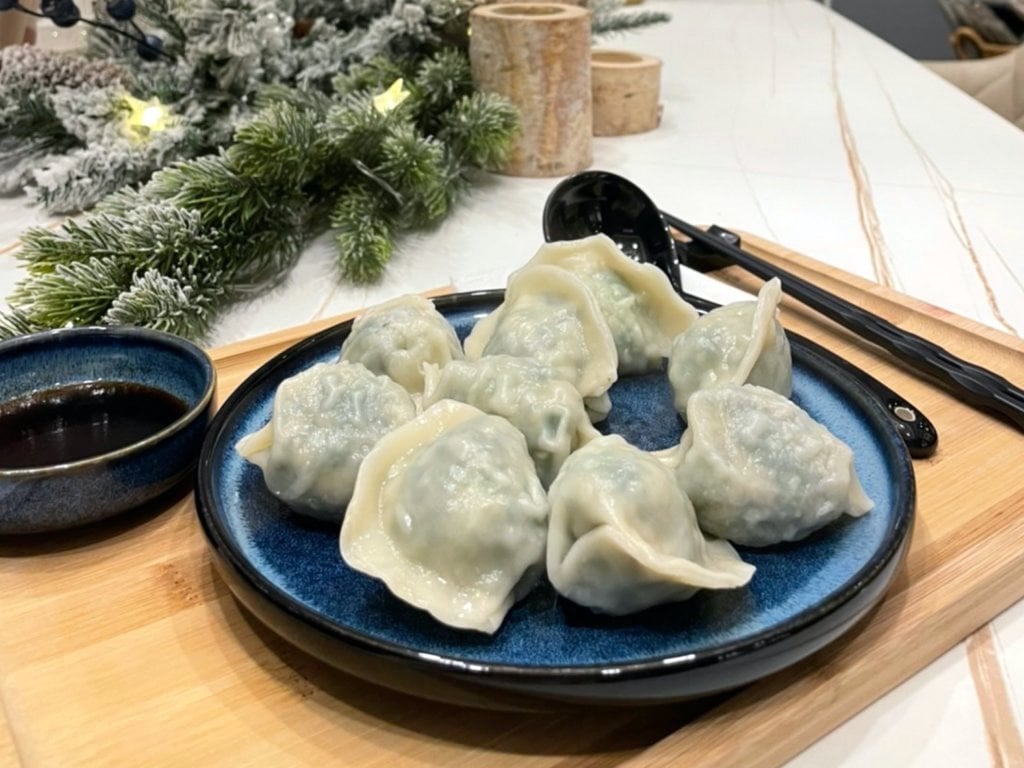 마지막에는 맛있는 음식도 즐길 수 있습니다.