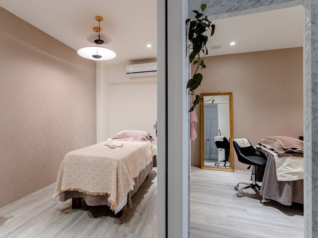 [Ear fan Tammy's review] Singing bowl therapy with ear picking service, a high-standard ear picking shop in an art museum 9