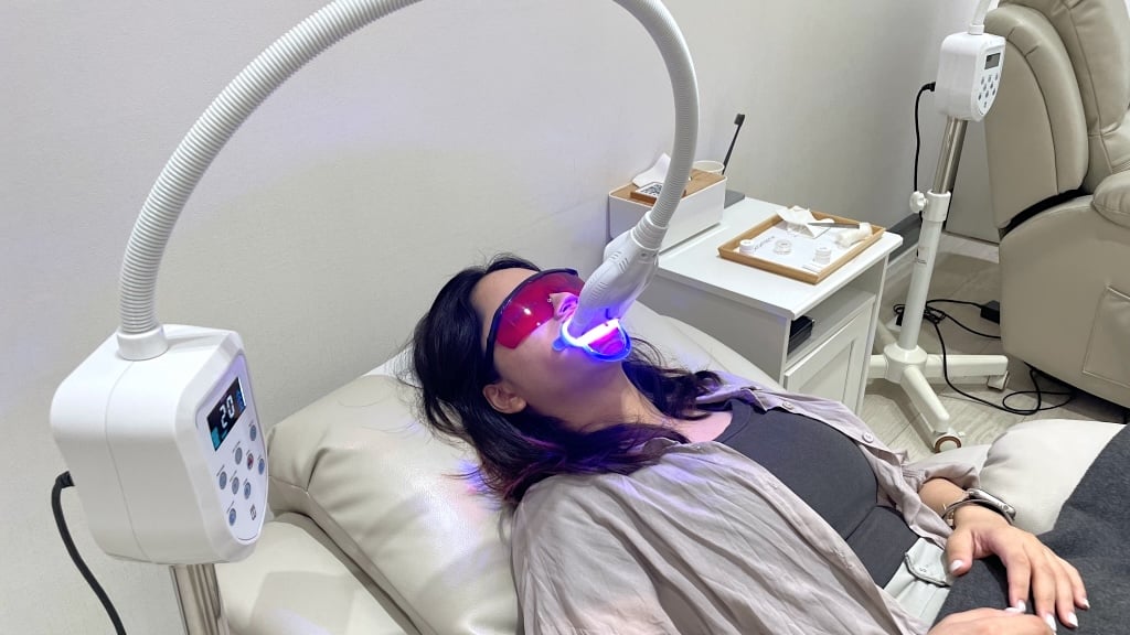 BRIGHTEETH 台中店評價|堅持 20+20 雙重課程,美白效果看得見 1 BRIGHTEETH 牙齒淨白美學中心特色