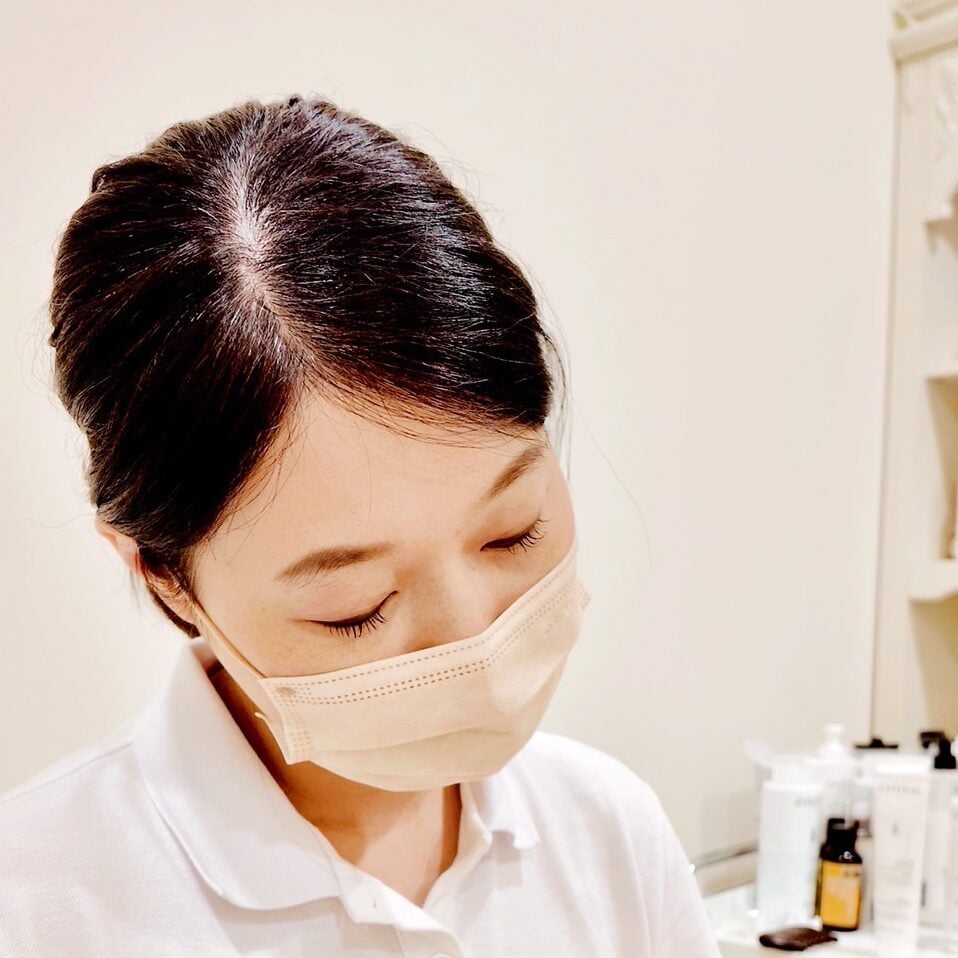 [전통적인 성형수술과 마사지에 대한 추가 설명] V자형 얼굴, 둥근 어깨, 뼈 세팅, 경락 조절 등 다양한 요구를 충족시키는 성형외과 의사가 많이 있습니다 31