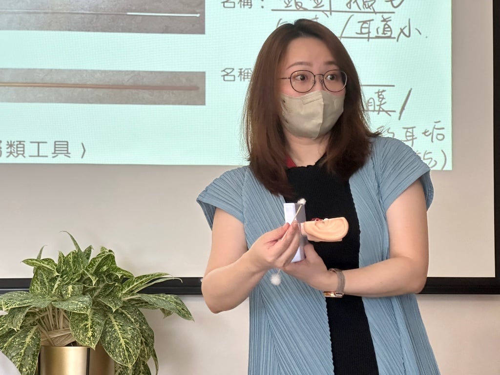 [Ear fan Tammy's review] Singing bowl therapy with ear picking service, a high-standard ear picking shop in an art museum 13
