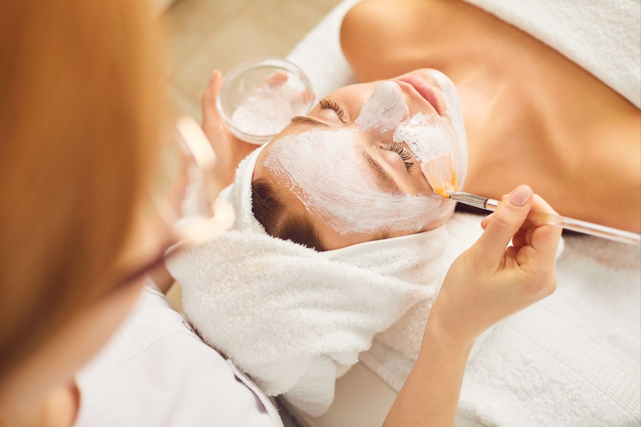[Face Makeup Bag] How often is the best time to take care of your face? Answers to the top 10 questions for newbies to face surgery 1