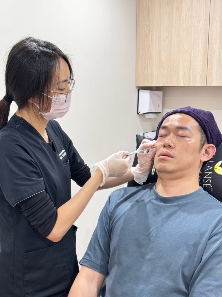 [Evaluation of Xu Huixiang Aesthetics Clinic] Nantun Medical Aesthetics Expert in eliminating eye bags! Never fails to fill the tear trough of Ji Liansi 30