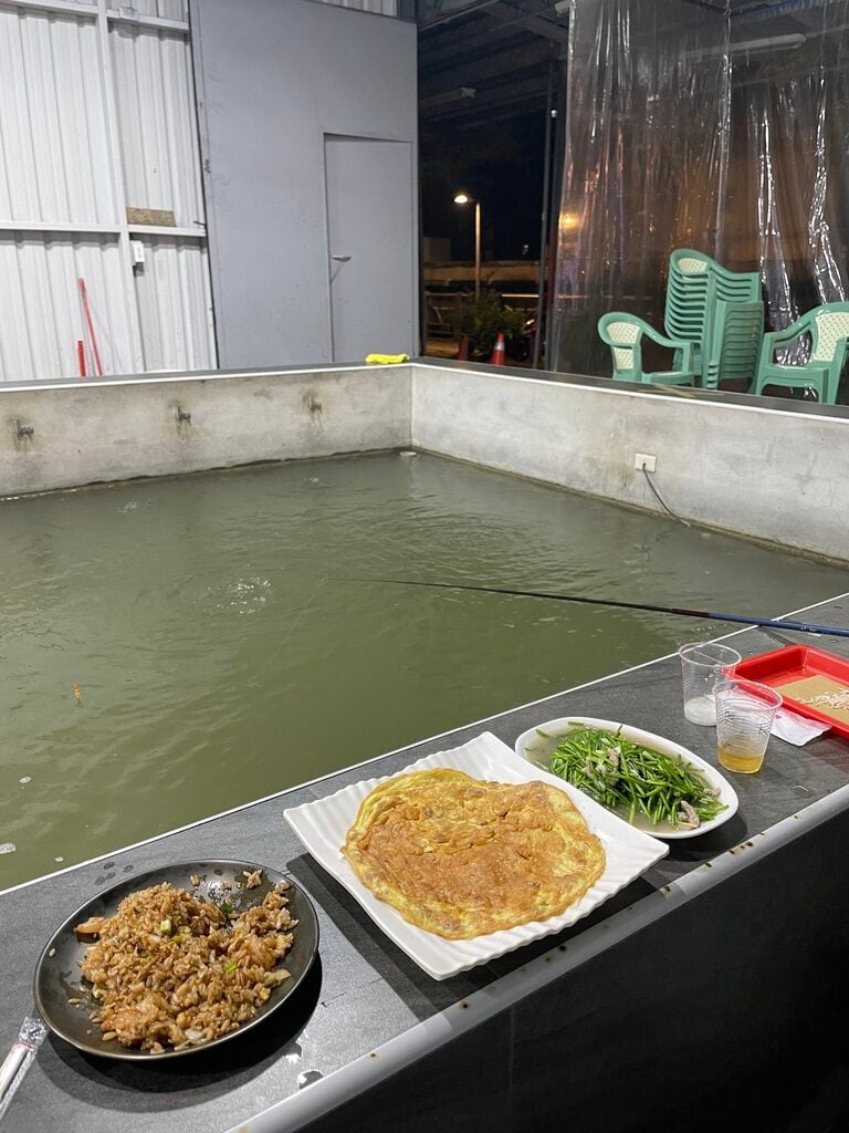 Taipei Shrimp Fishing Farm-Waterfront Leisure Fishing Farm-05-rotated