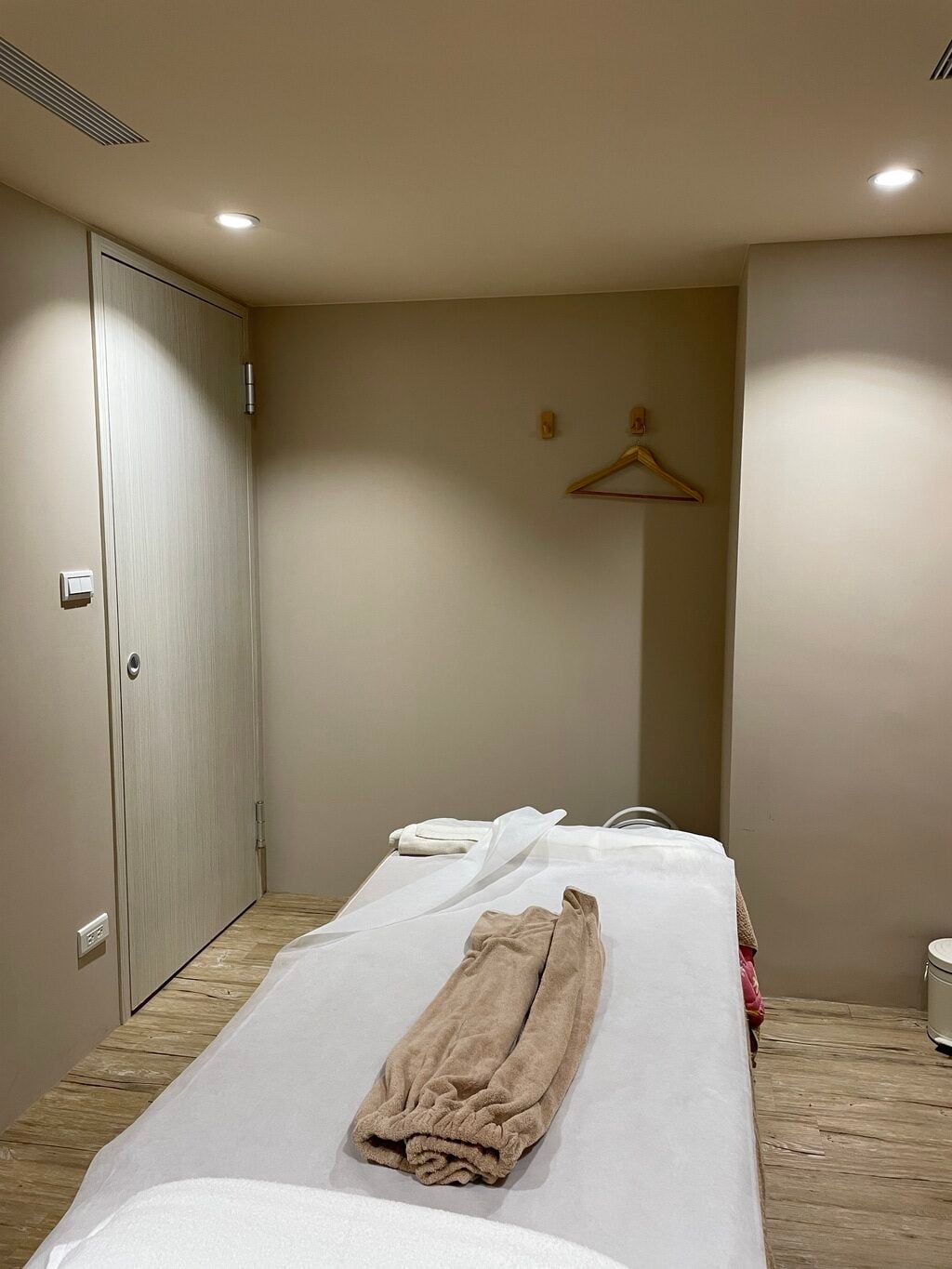Ox Horn Gua Sha Academy