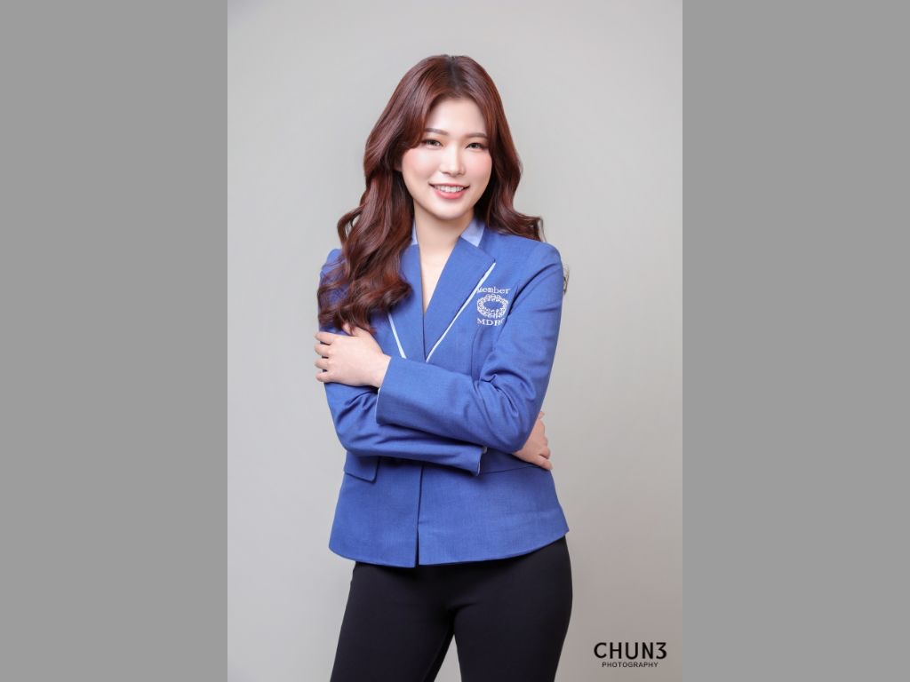[게으른 분들을 위한 이미지사진 포즈가방] 남녀 추천 포즈 25가지, 서고 앉는 포즈 이렇게 3