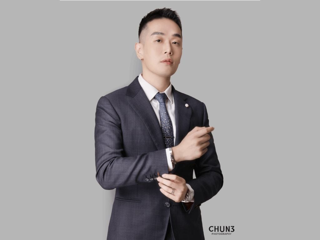 [게으른 분들을 위한 이미지사진 포즈가방] 남녀 추천 포즈 25가지, 서고 앉는 포즈 이렇게 33