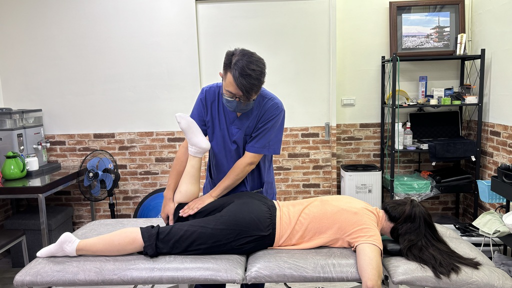 [Evaluation of Yili Traditional Orthopedic Massage Clinic] Physiotherapy background, traditional osteopathic integration into modern new technology 13