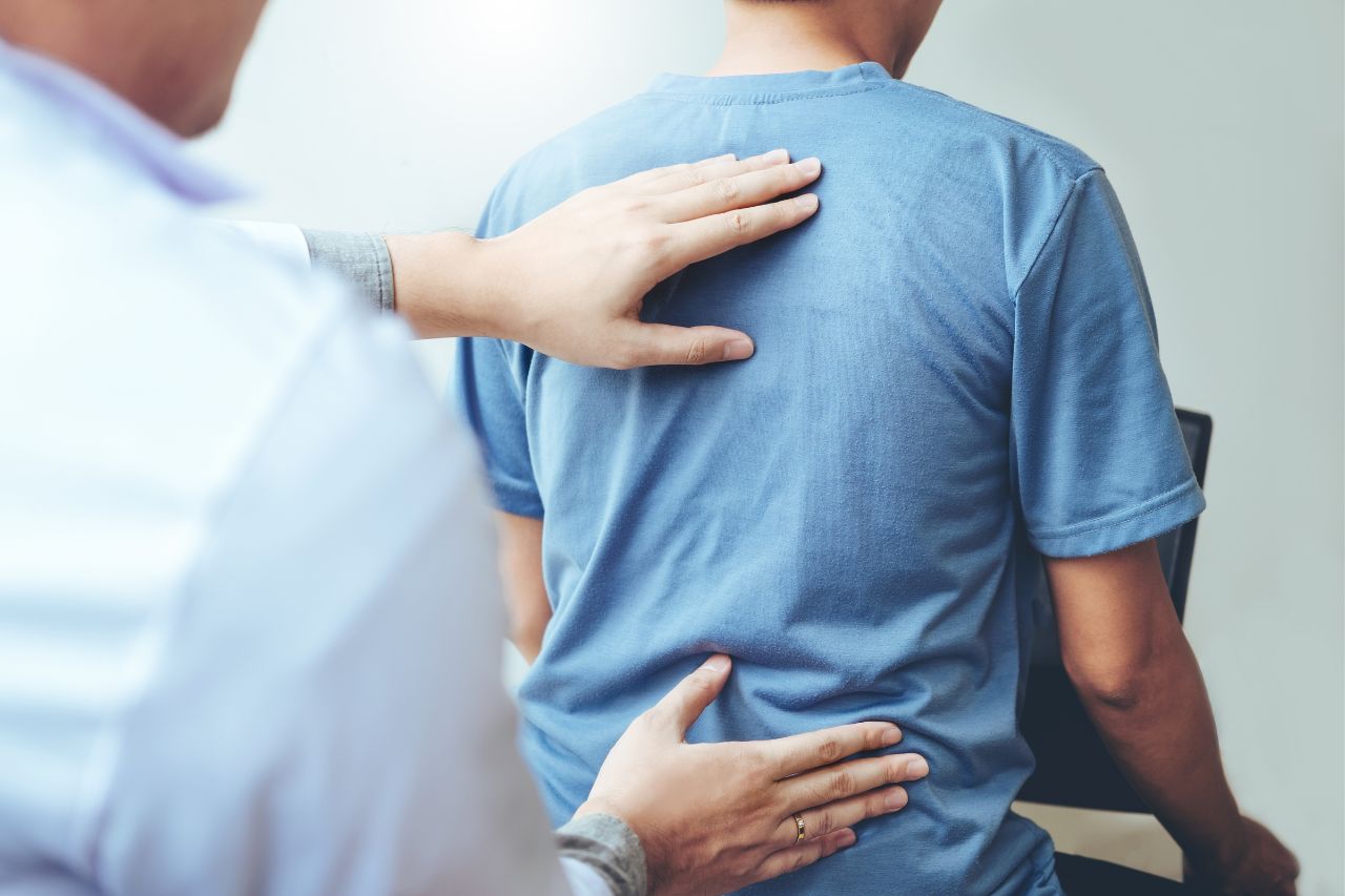 [Evaluation of Yili Traditional Orthopedic Massage Clinic] Physiotherapy background, traditional osteopathic integration into modern new technology 1
