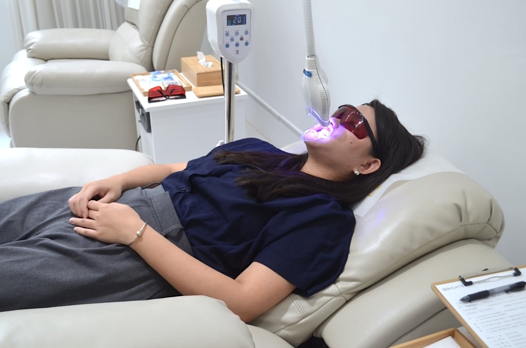 [BRIGHTEETH 신주점 리뷰] 치과의사의 혁신적인 케어로 치아를 원래의 하얀색으로 되돌릴 수 있다 35