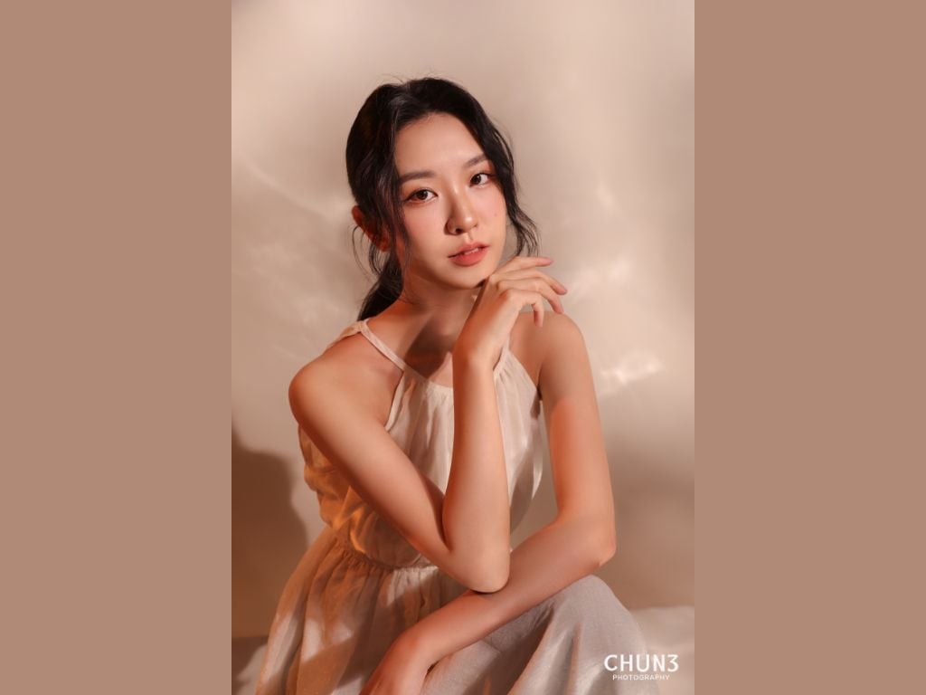 [게으른 분들을 위한 이미지사진 포즈가방] 남녀 추천 포즈 25가지, 서고 앉는 포즈 이렇게 51