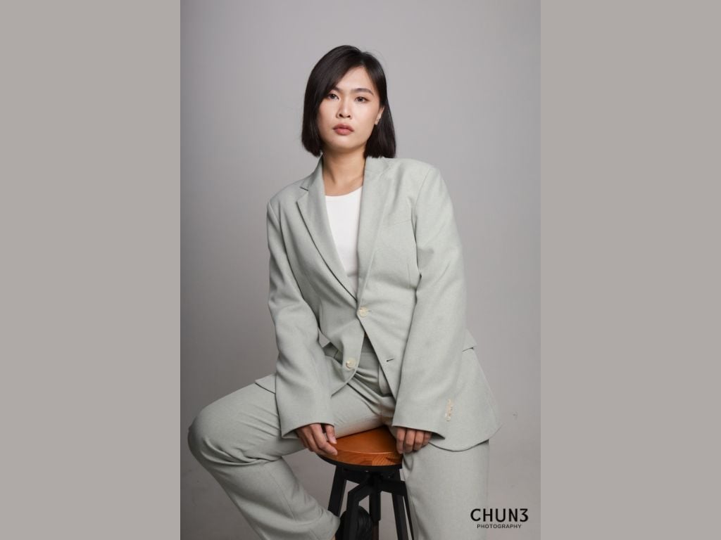 [게으른 분들을 위한 이미지사진 포즈가방] 남녀 추천 포즈 25가지, 서고 앉는 포즈 이렇게 25