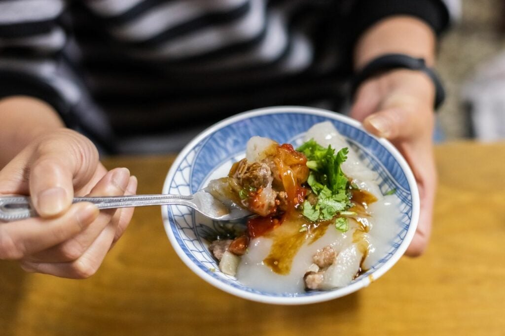 【桃園 24 小時餐廳推薦】桃園大廟宵夜美食零時差，精選 10 間桃園區 24 小時美食