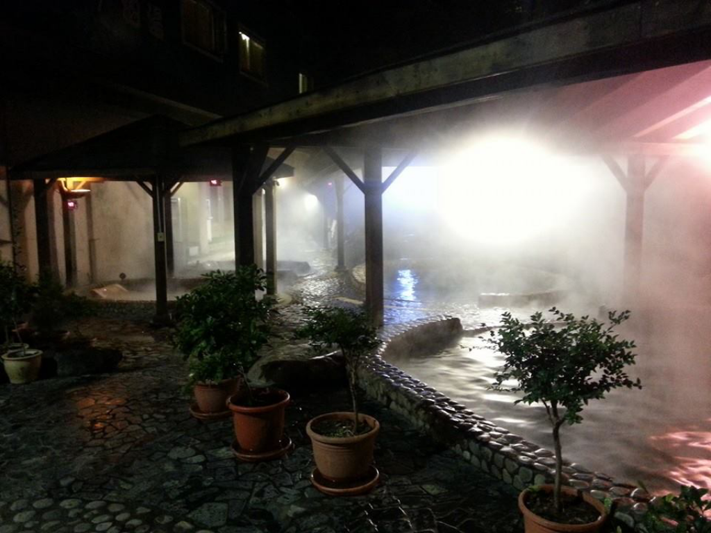 谷關大眾池推薦-御群露天溫泉會館